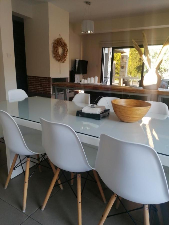 Villa Angela Dhrousha Ngoại thất bức ảnh