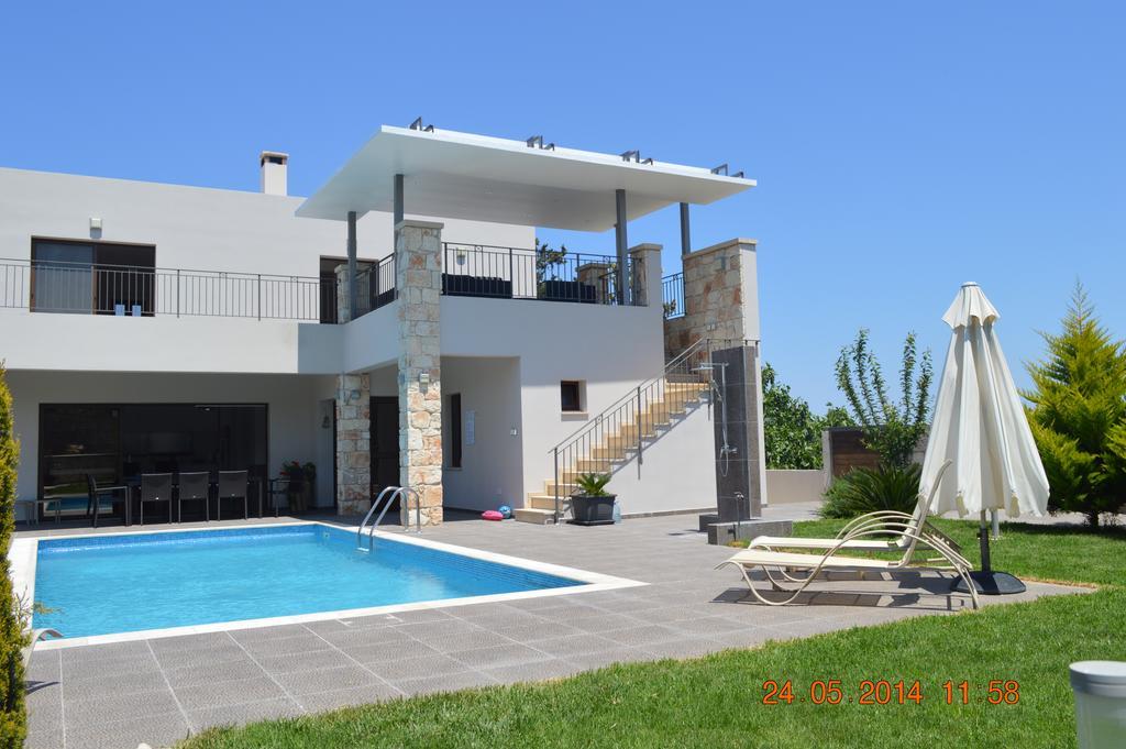 Villa Angela Dhrousha Ngoại thất bức ảnh